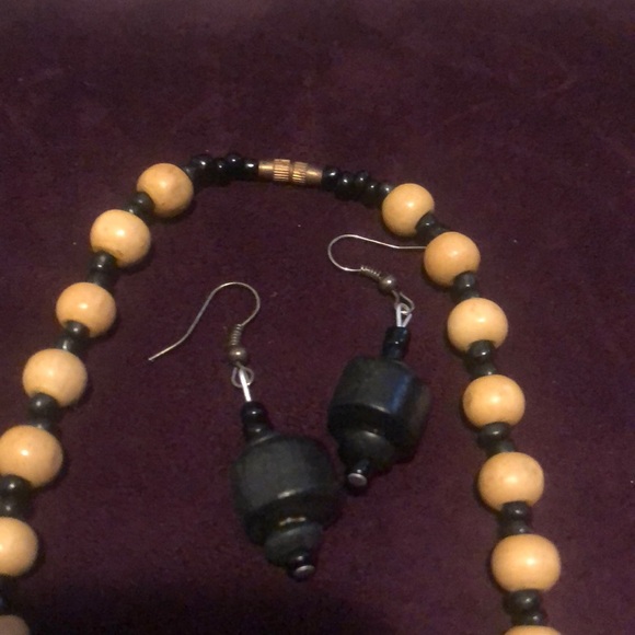 Wooden African Necklace and Earring Set - Picture 4 of 5
